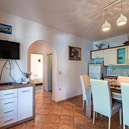 By The Sea Tri Zala, Korcula - 4432 アパート *