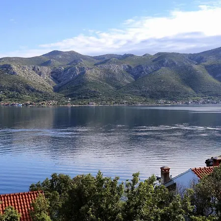 Apartment By The Sea Tri Zala, Korcula - 4432 *